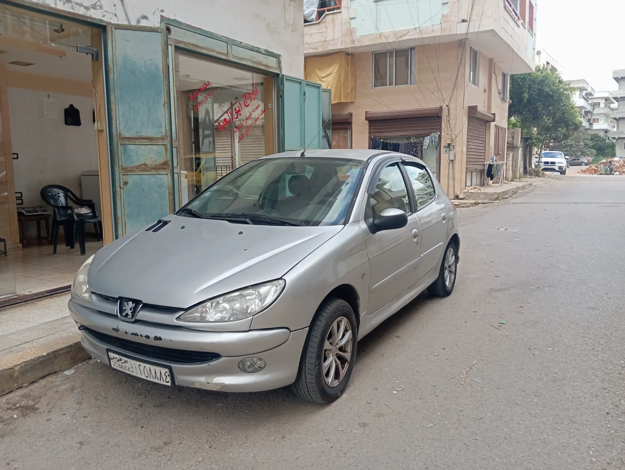 بيجو 206 موديل 2003 بحالة ممتازة واقتصادية - صورة 4