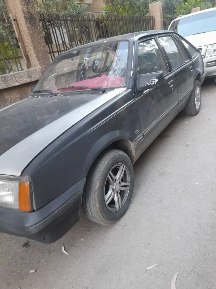 أوبل أسكونا 1988 كلاسيكية بحالة جيدة - صورة 2