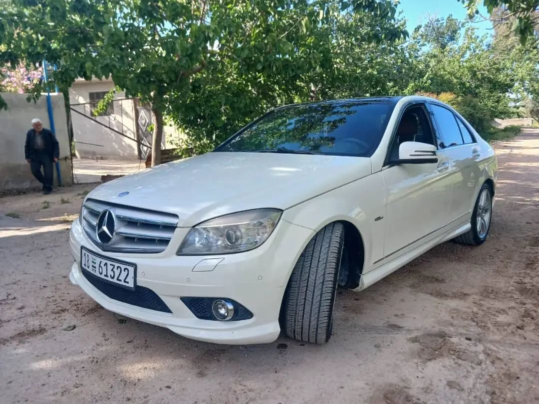 مرسيدس-بنز C350 2010 فخامة وأداء مميز