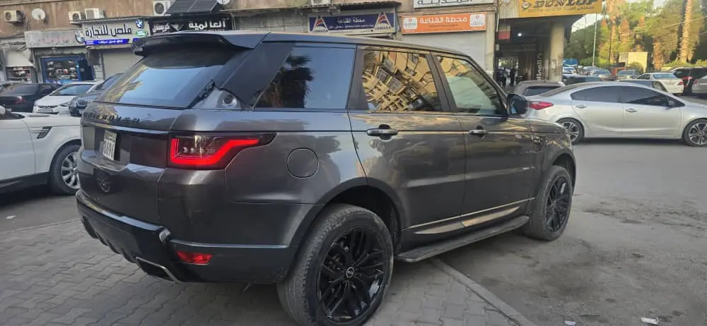 رينج روفر سبورت 2015 بحالة ممتازة وفخامة لا تضاهى - صورة 2