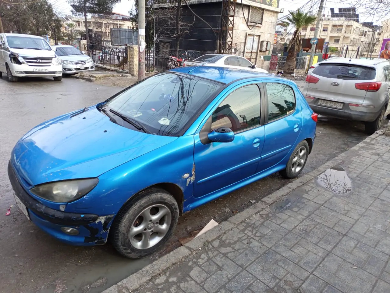 بيجو 206 موديل 2006 بحالة جيدة للبيع - صورة 2