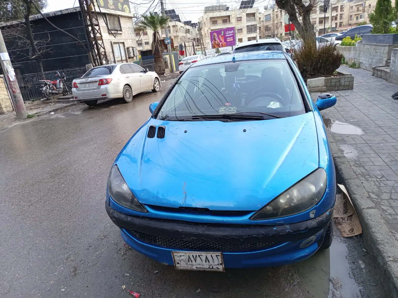 بيجو 206 موديل 2006 بحالة جيدة للبيع - صورة 7