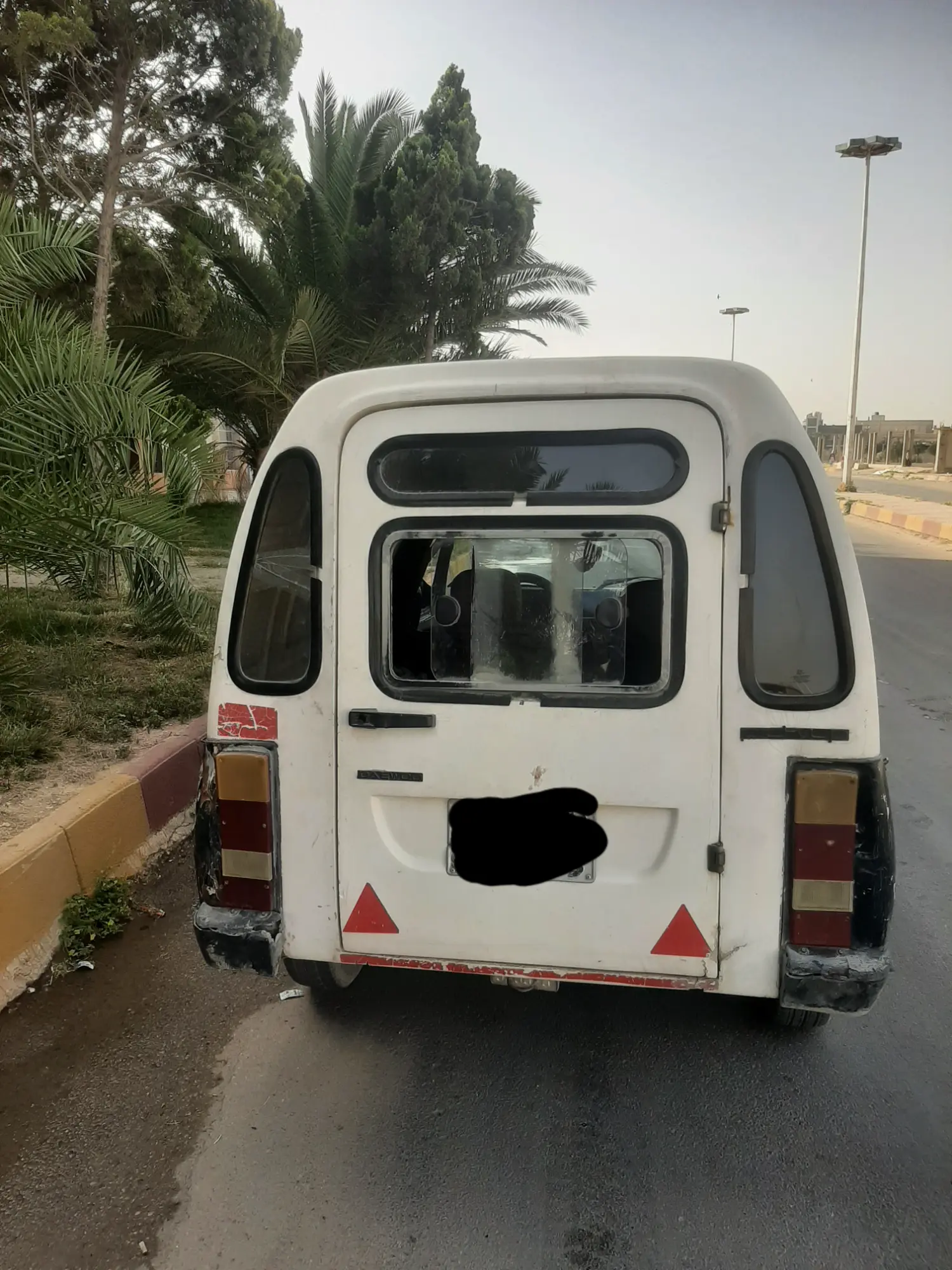 سيارة بيكان بيك أب 2000 - عملية واقتصادية - صورة 4