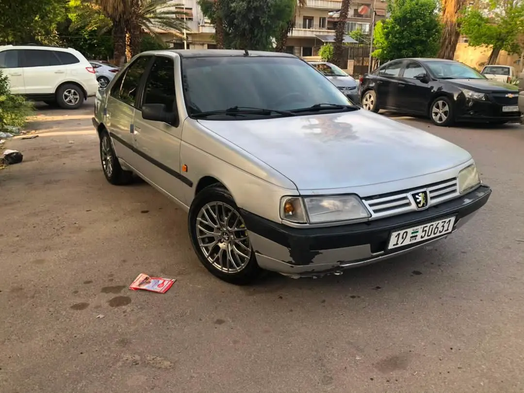 بيجو 405 موديل 2005 بحالة جيدة للبيع
