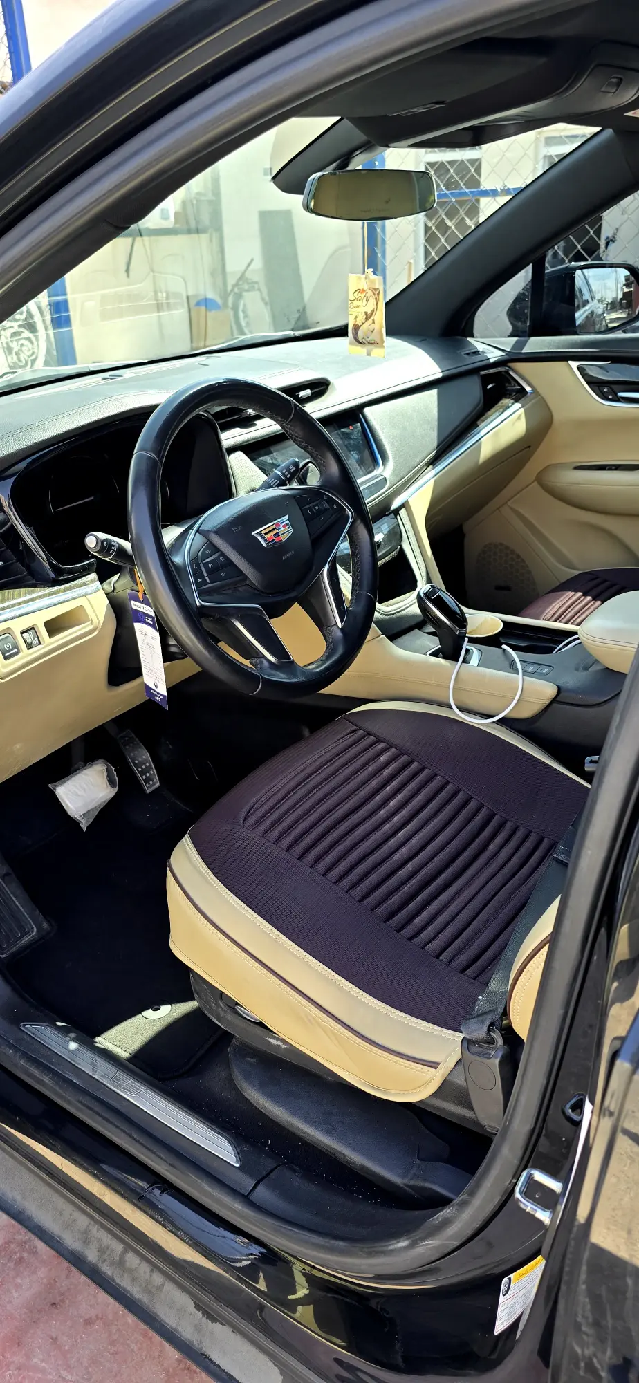 كاديلاك XT5 موديل 2018 بحالة ممتازة - صورة 3