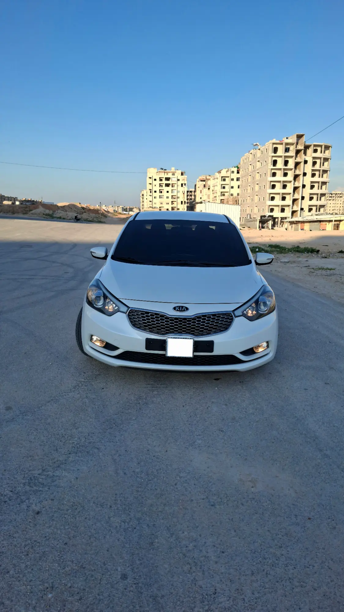 kia k3 2013 بحالة الوكالة زيرو - صورة 2