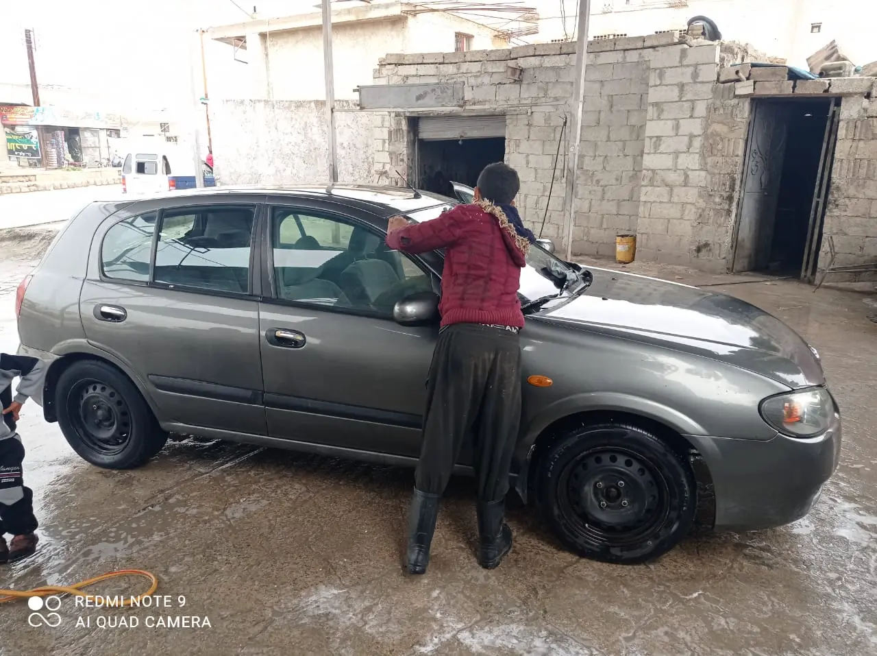 نيسان ألميرا موديل 2003 تسجيل 2006 بحالة ممتازة - صورة 3