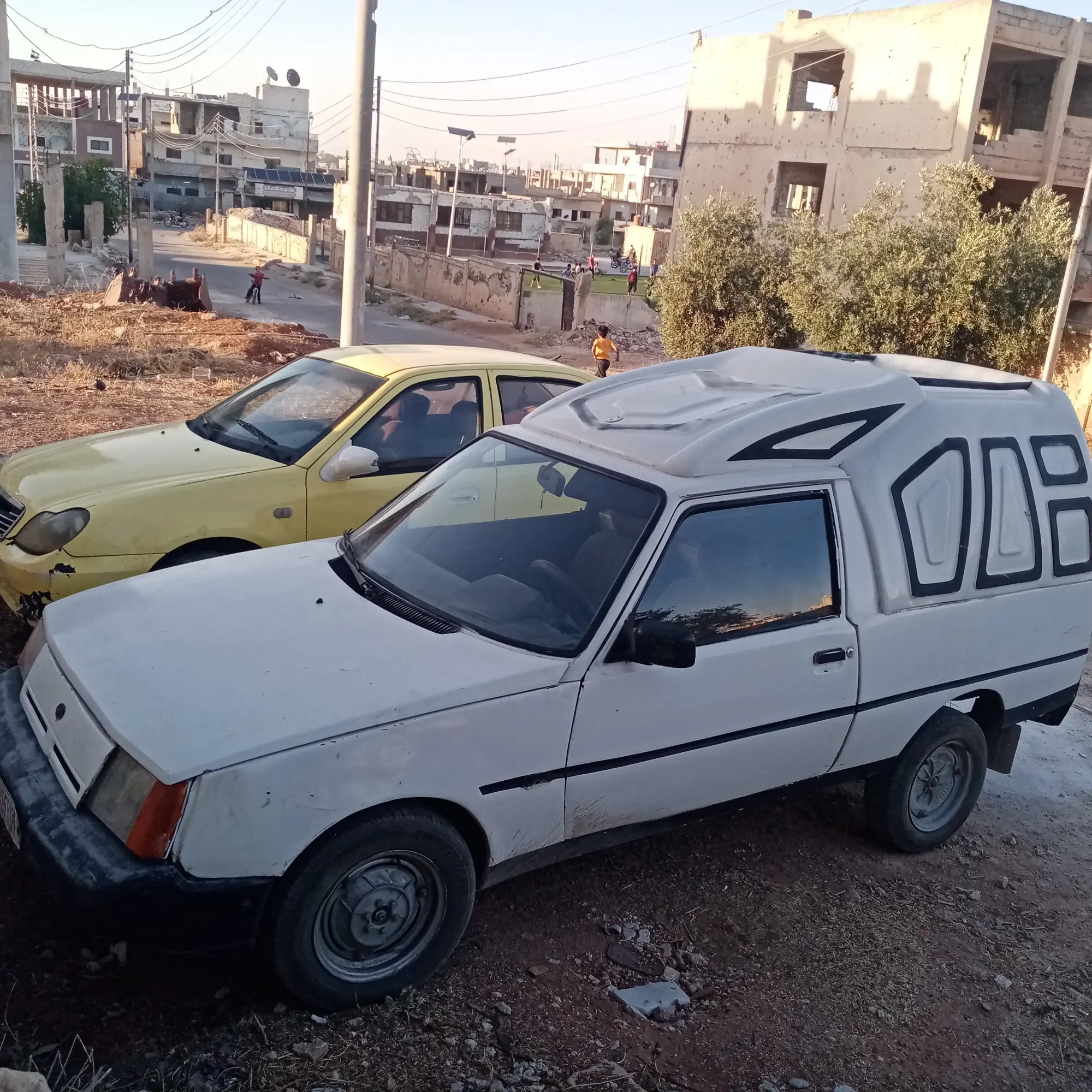 إيج 2715 موديل 1994 عملية ومميزة - صورة 2