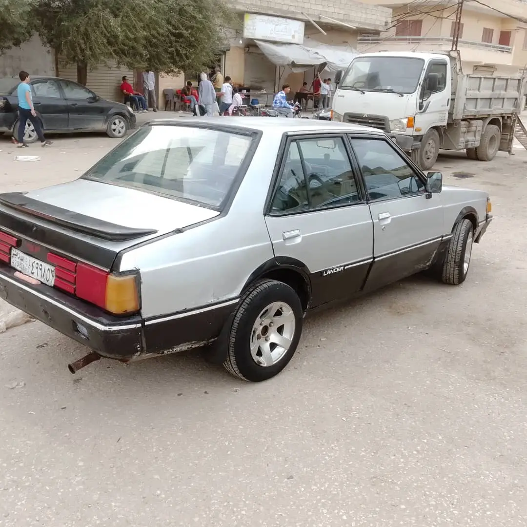 ميتسوبيشي لانسر 1983 بحالة كلاسيكية مميزة - صورة 2