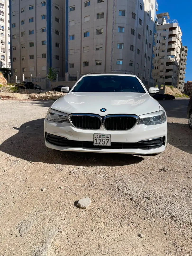 بي ام دبليو الفئة الخامسة 2019 بحالة ممتازة - صورة 1