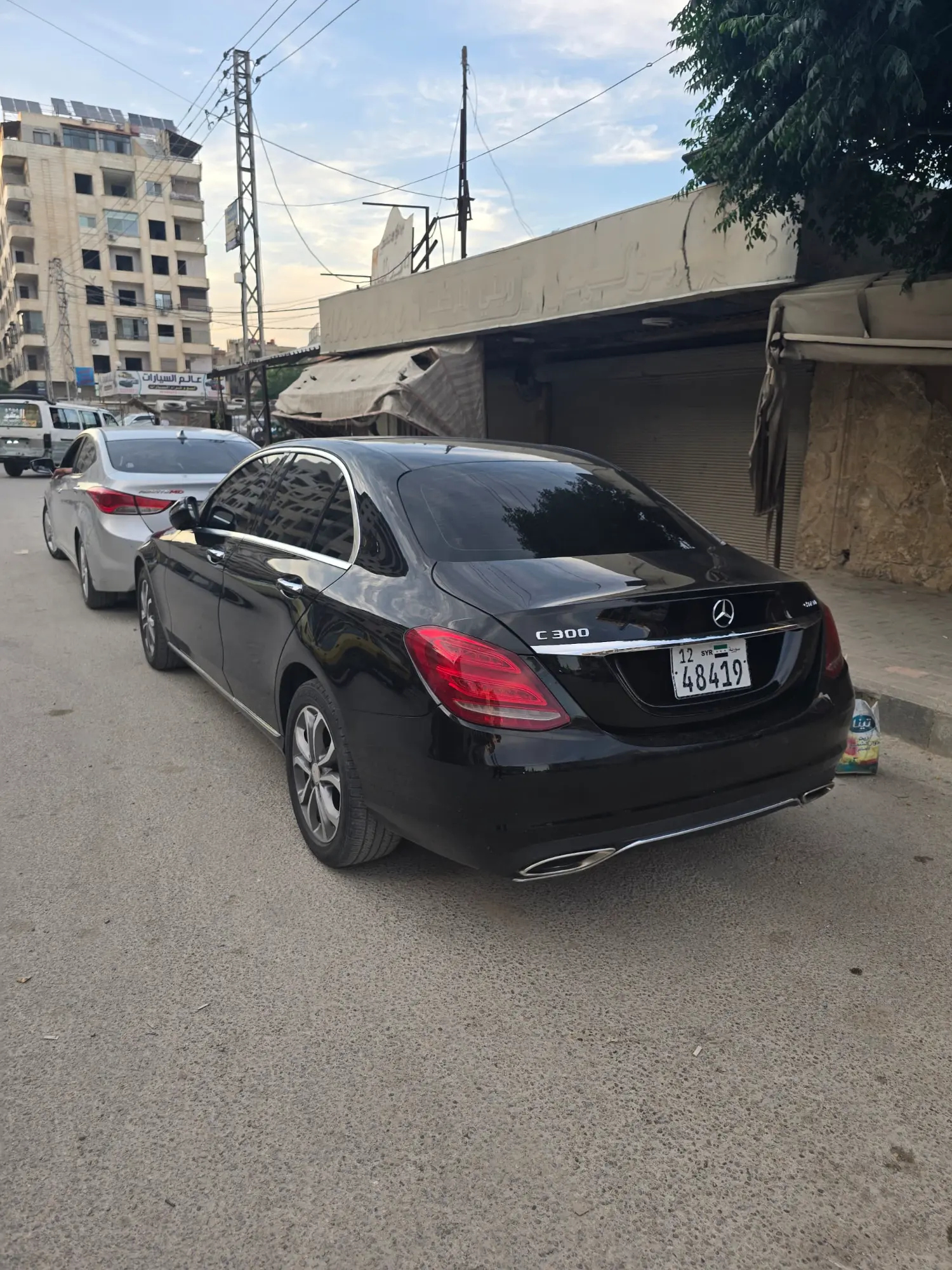 مرسيدس-بنز C-Class 2017 بحالة ممتازة - صورة 4