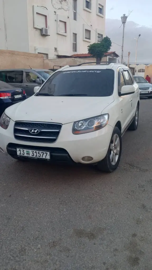 هيونداي سانتا في 2008 بحالة جيدة