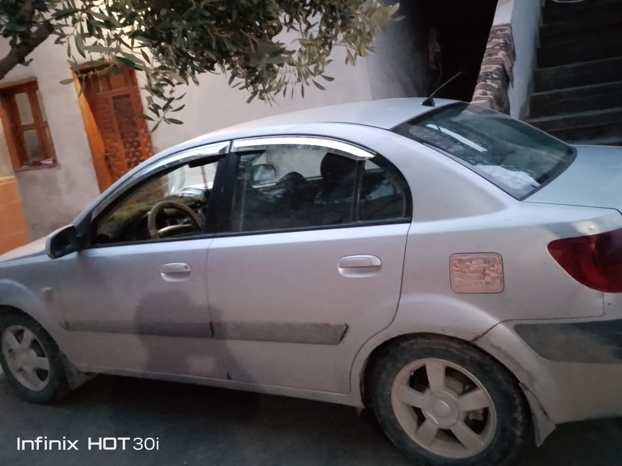 كيا ريو 2007 اقتصادية وعملية - صورة 2