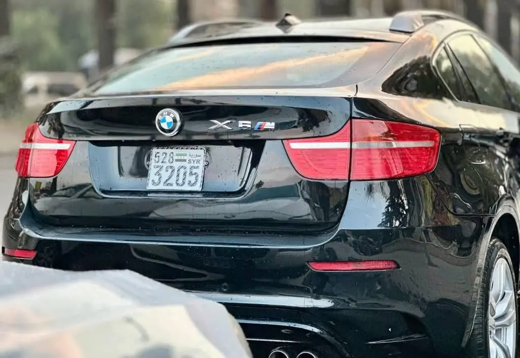 بي إم دبليو X6 M موديل 2012 بحالة رياضية مميزة - صورة 4