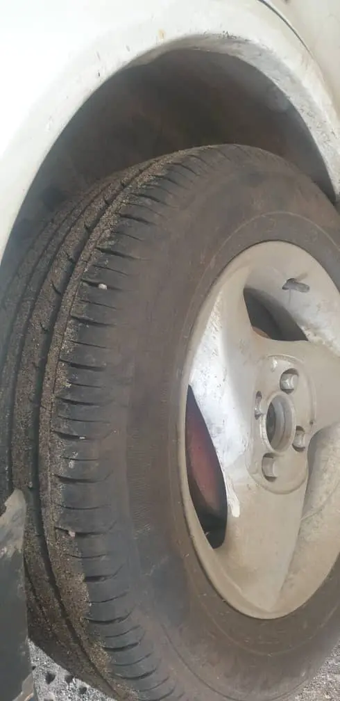 فولفو 460خالية سقف ودواخل زنار خارجي .جدواليب جدد بكارية جديدة محرك ممتاز نقرة مرش جاهزة عالفراغ - صورة 2
