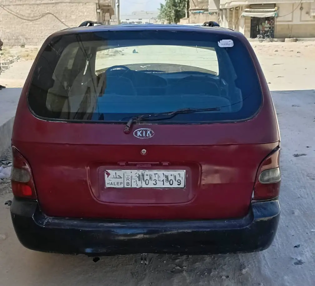 كيا كارنيفال 2002 عائلية وعملية - صورة 4