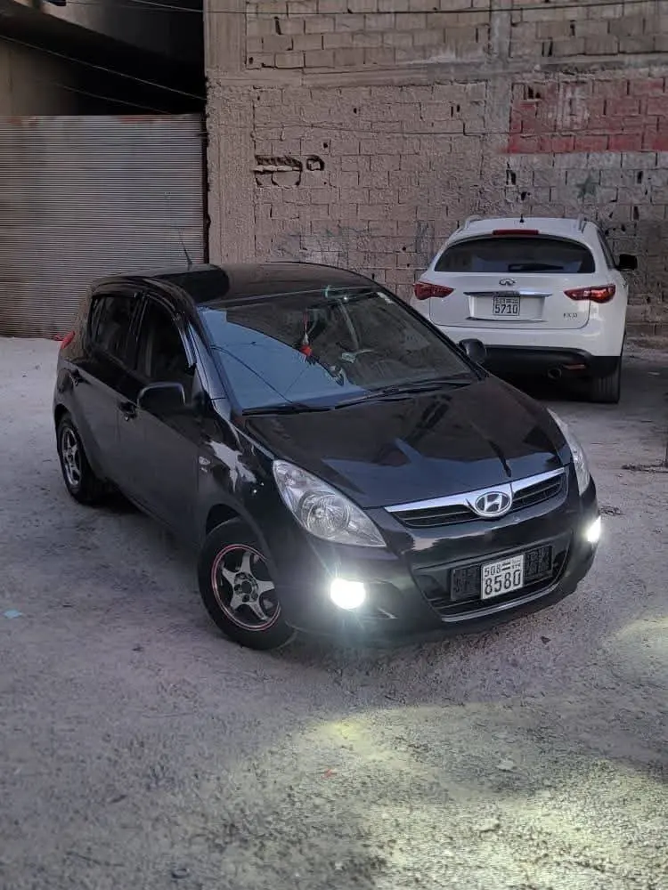 هيونداي i20 موديل 2012 - حالة ممتازة