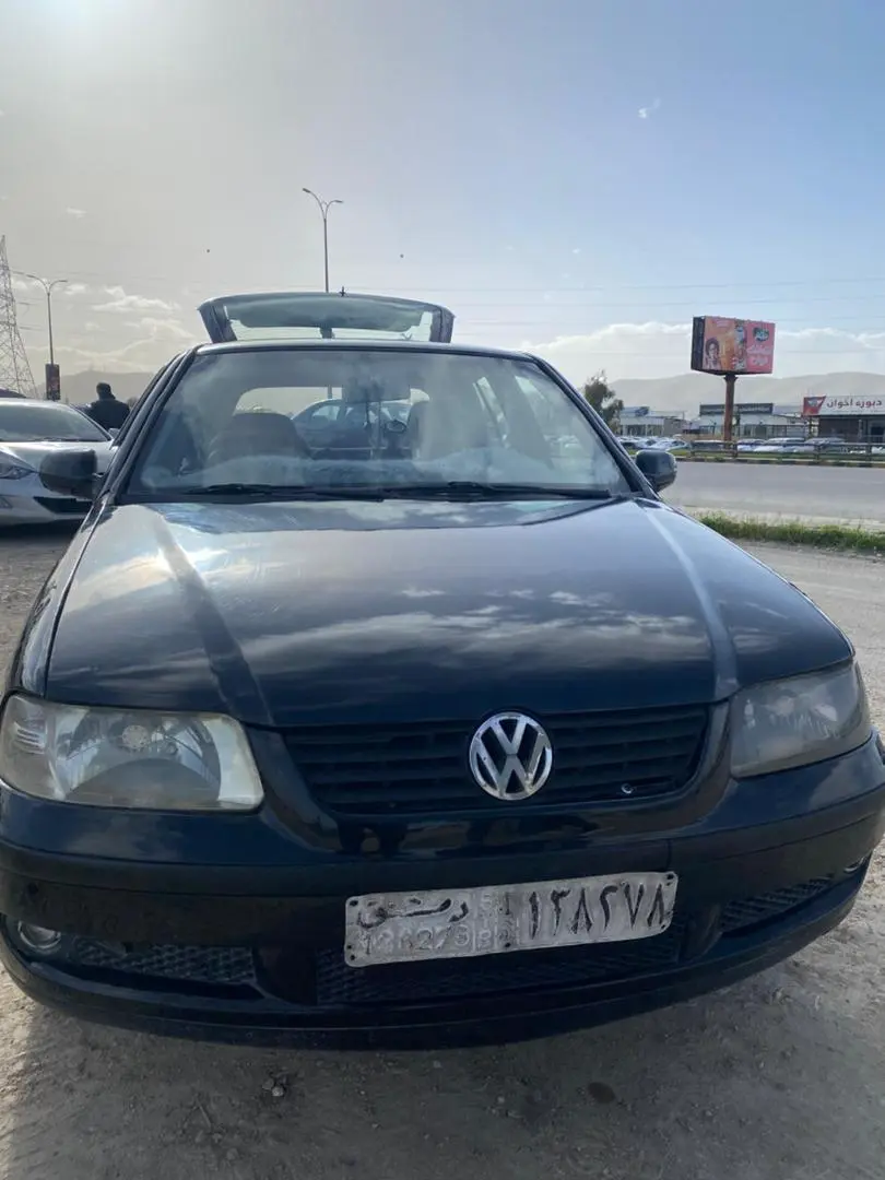 فولكس فاجن جول 2002 بحالة جيدة للبيع