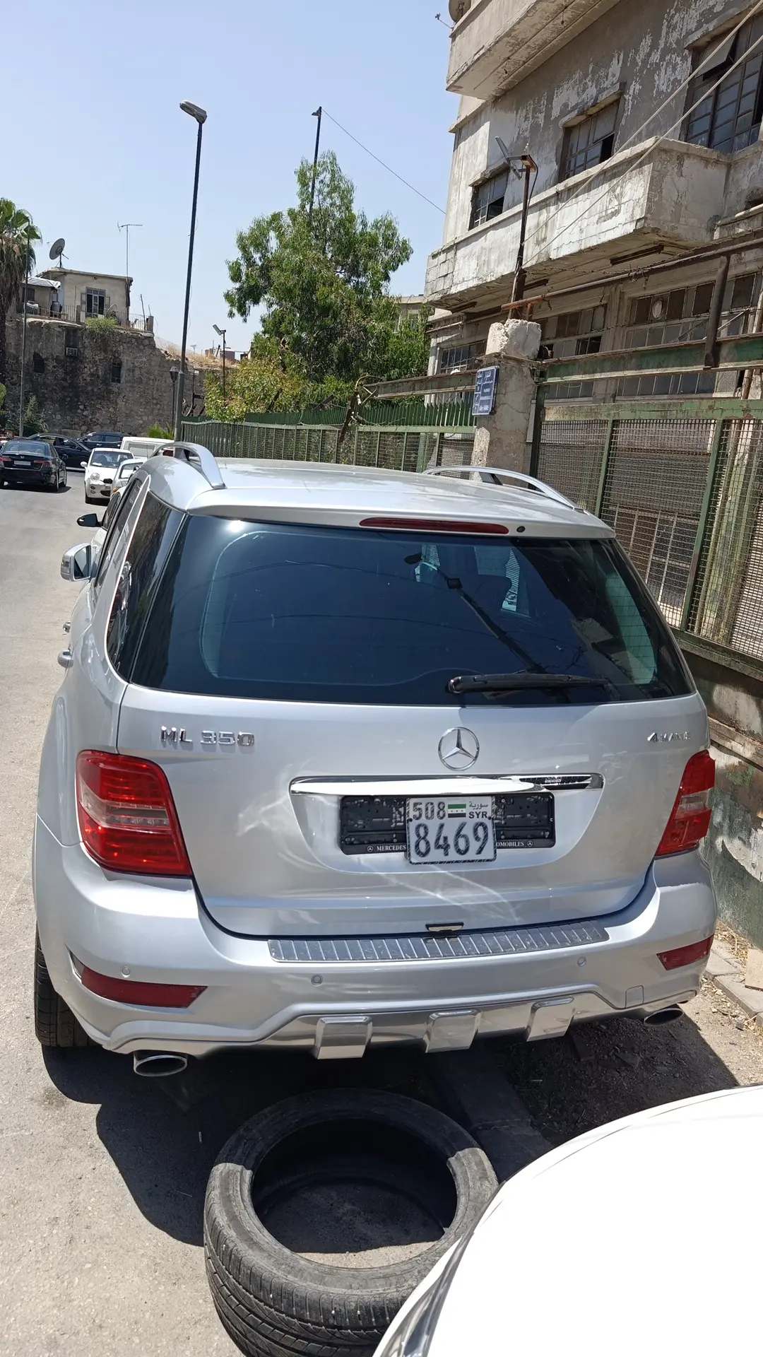 مرسيدس-بنز ML 350 موديل 2012 بحالة ممتازة - صورة 2