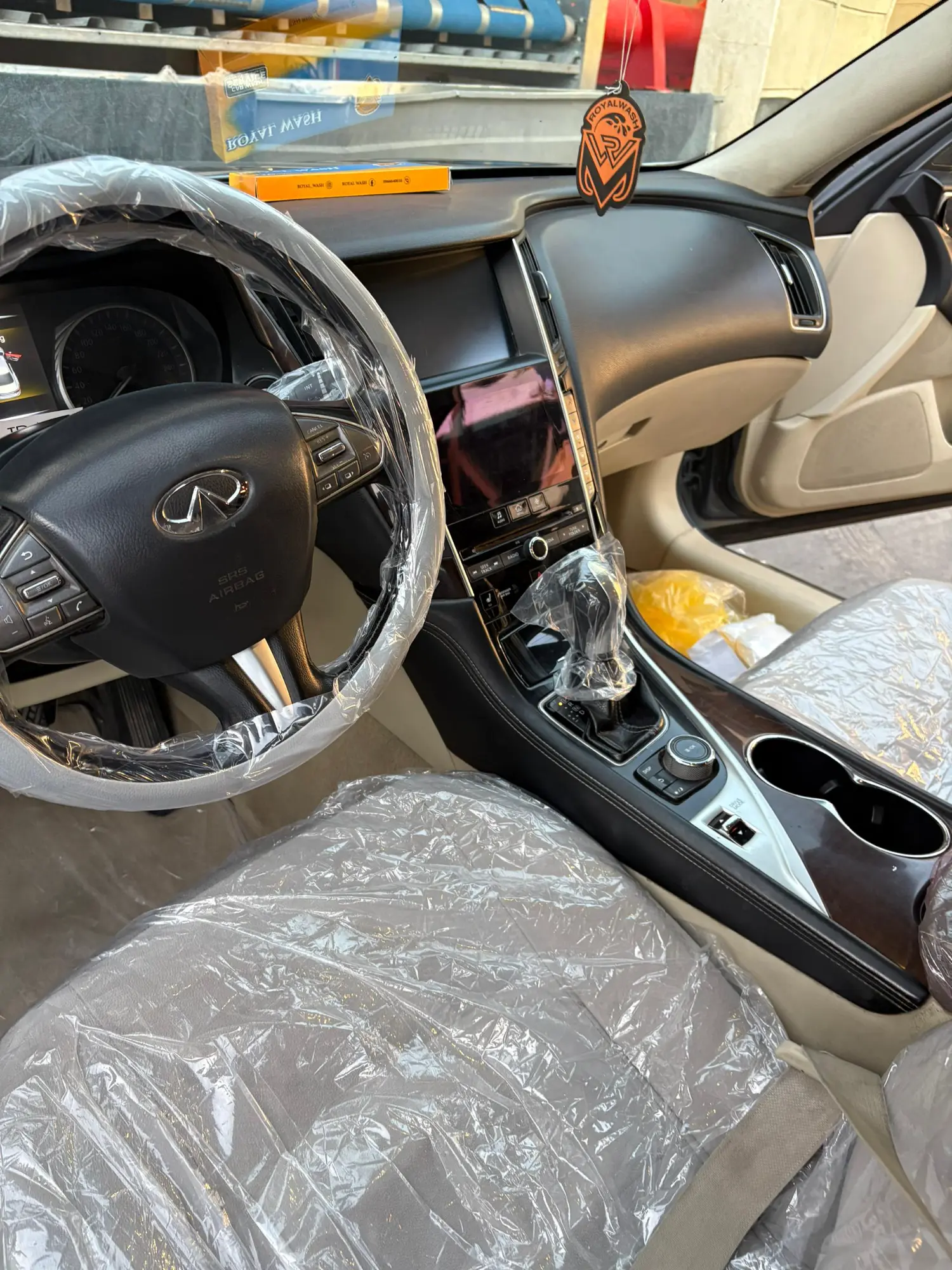 إنفينيتي Q50 موديل 2014 بحالة ممتازة - صورة 5