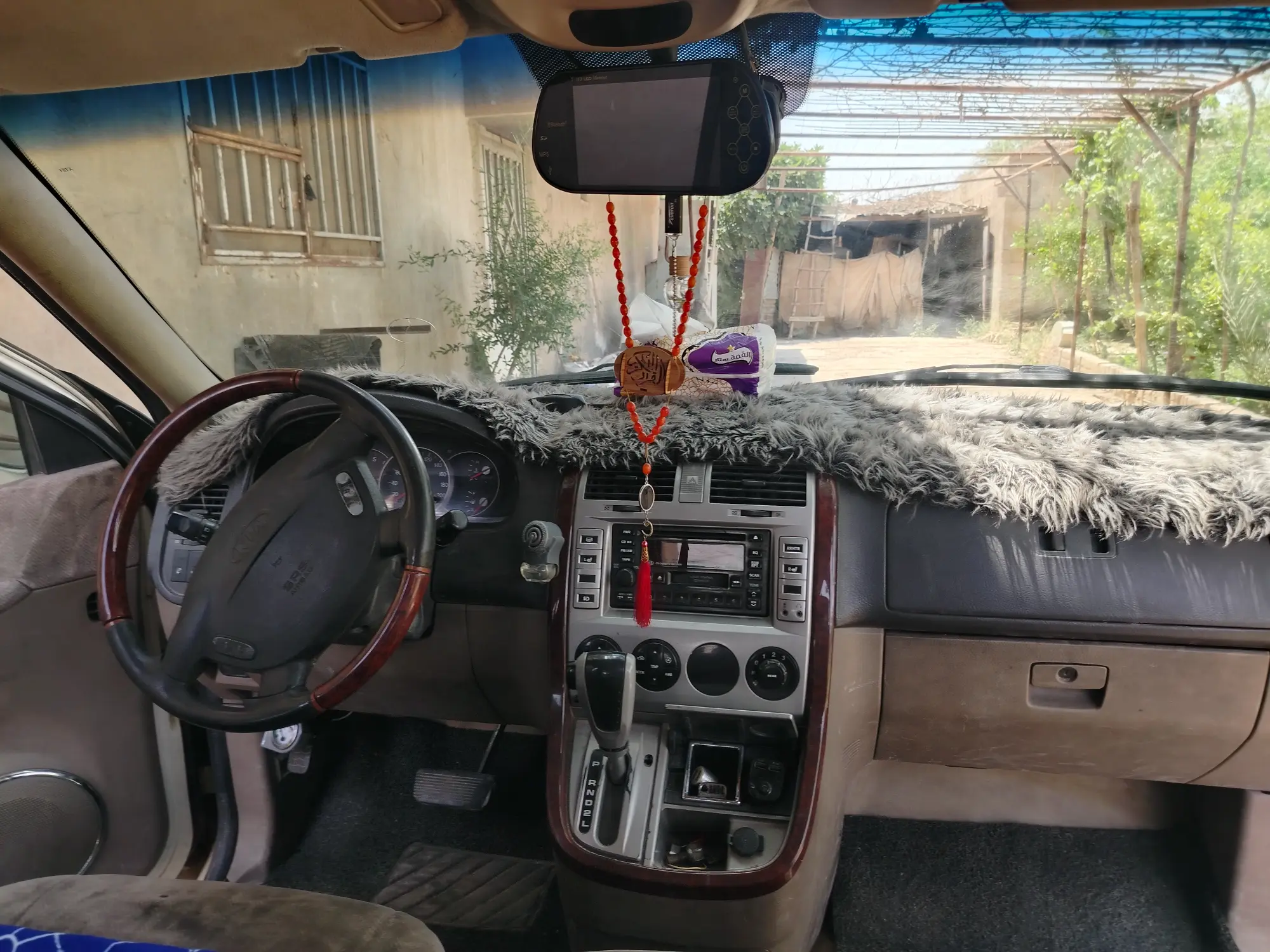كيا كارنيفال 2003 عائلية بحالة جيدة - صورة 3