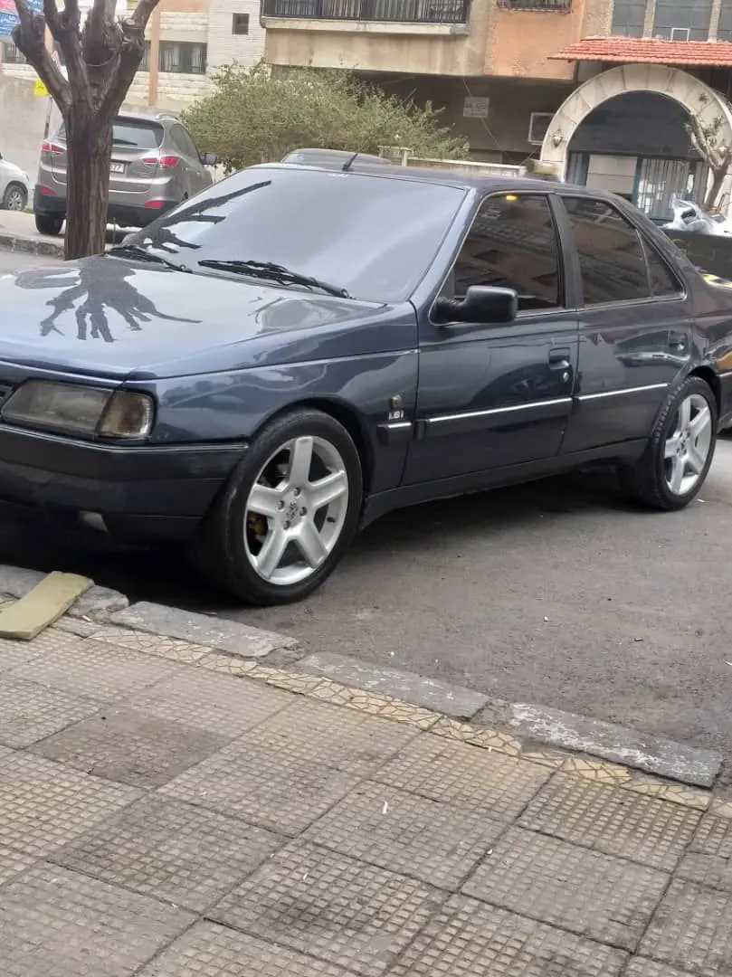 بيجو 405 موديل 2004 بحالة ممتازة