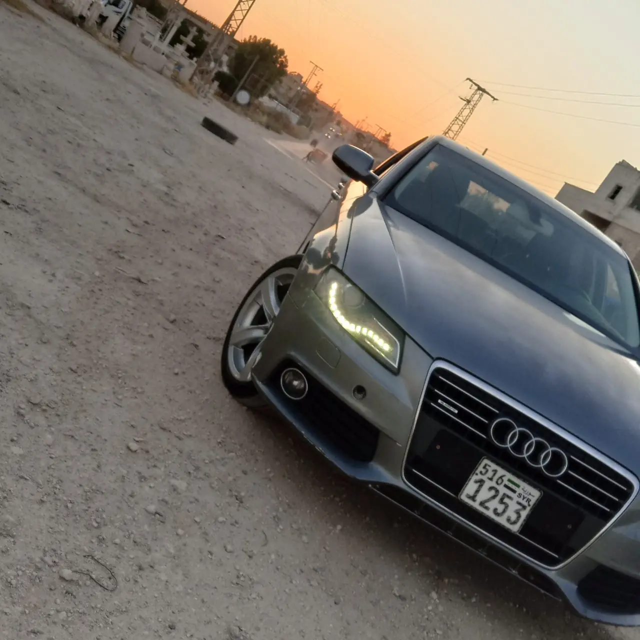 أودي A4 موديل 2011 بحالة ممتازة - صورة 2