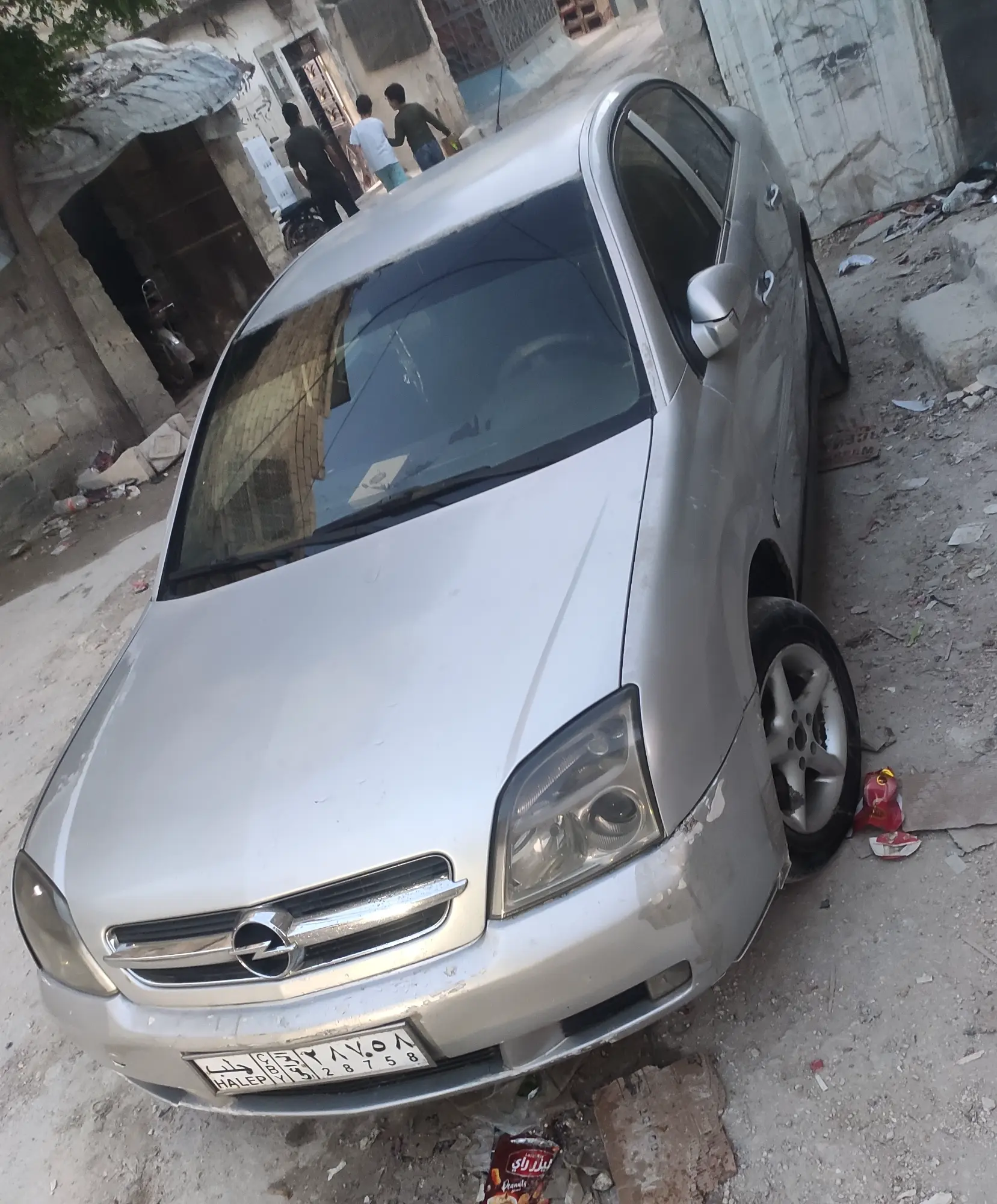 أوبل فيكترا 2004 بحالة جيدة للاستخدام اليومي