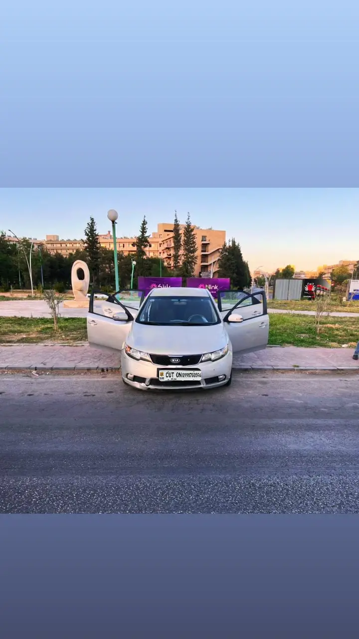 كيا فورتي  2010 حالة ممتازة للبيع - صورة 2