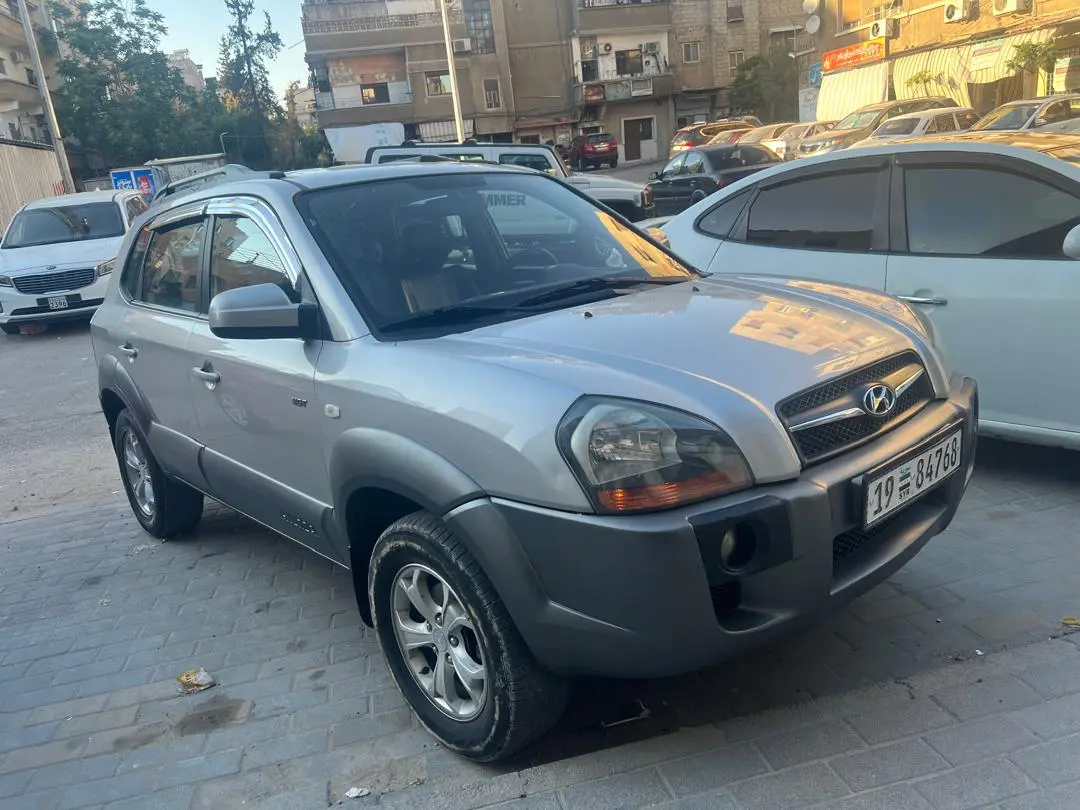 هيونداي توسان 2009 بحالة جيدة - صورة 2