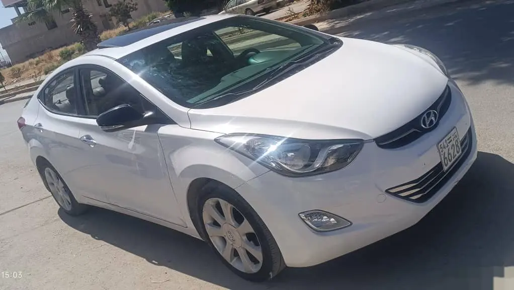 هيونداي إلنترا 2012 بحالة ممتازة