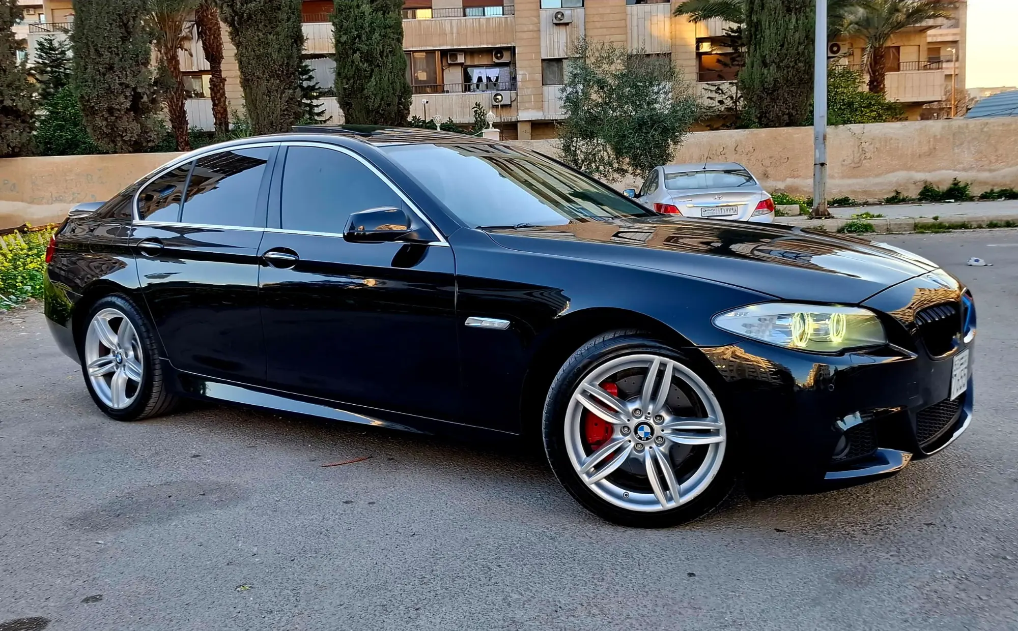 سيارة BMW 535i سيدان رياضية مميزة بكل معنا الكلمة - صورة 10