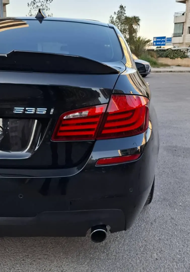 سيارة BMW 535i سيدان رياضية مميزة بكل معنا الكلمة - صورة 12