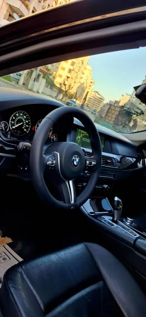 سيارة BMW 535i سيدان رياضية مميزة بكل معنا الكلمة - صورة 13