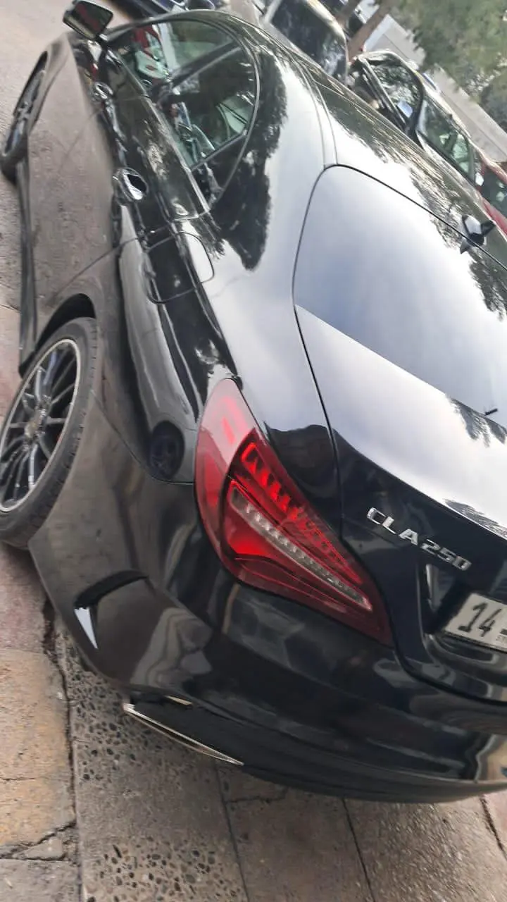 مرسيدس بنز CLA 250 موديل 2018 بحالة ممتازة