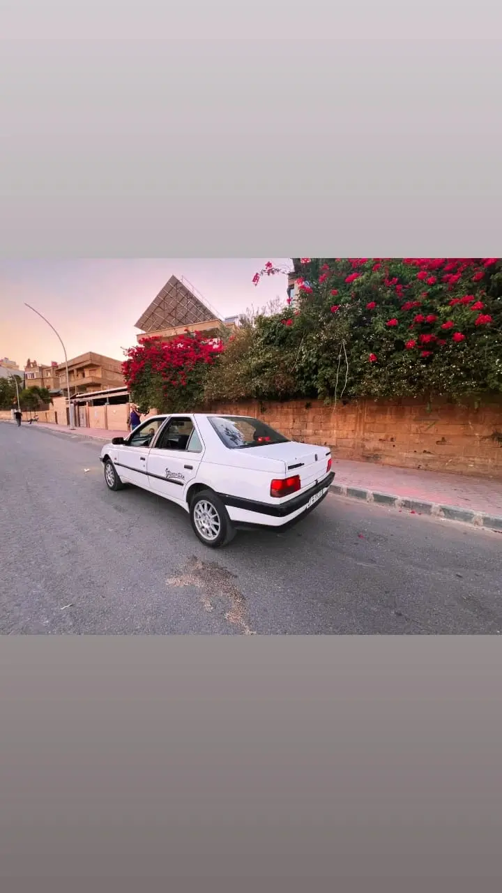 بيجو 405 موديل 2004 / 2007بحالة جيدة - صورة 2