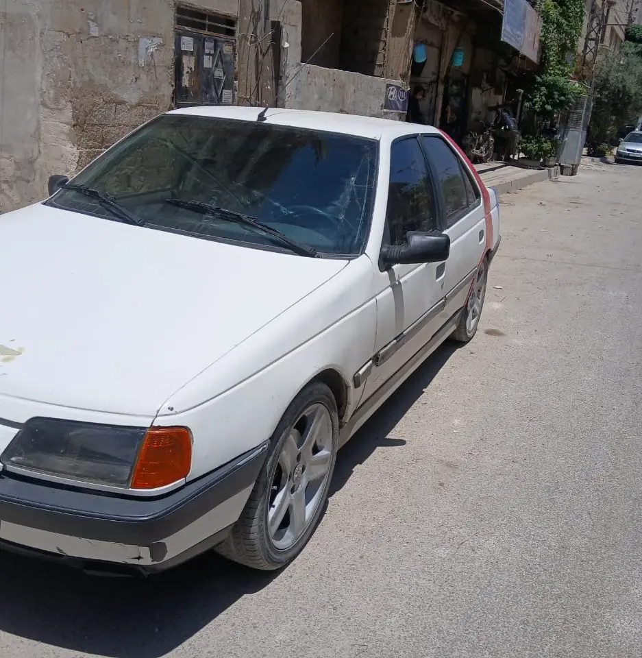 بيجو 405 فرنسي  موديل 1993 - حالة ممتازة ماشاء الله ربي يهني الشاري  - صورة 4