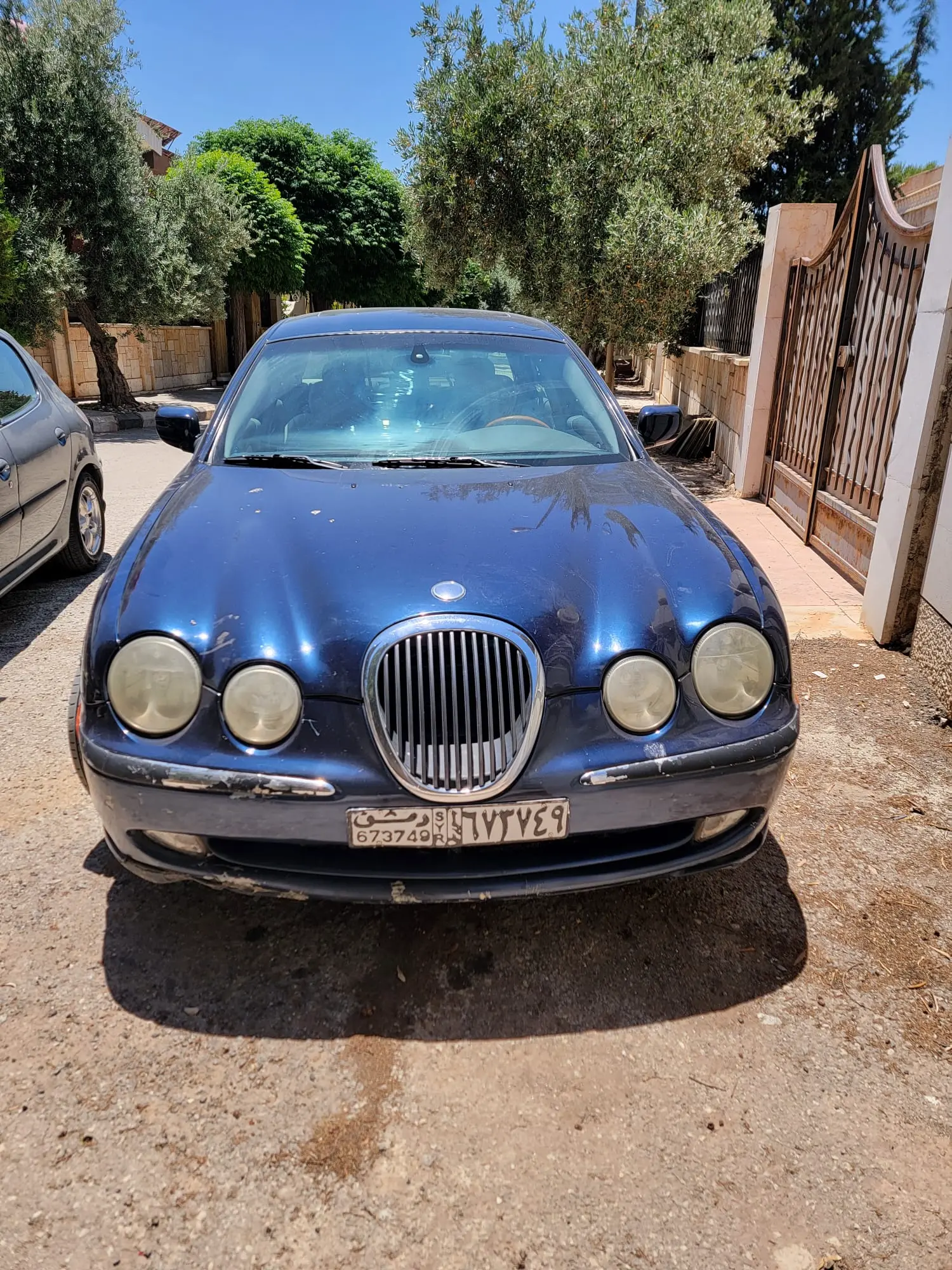جاكوار S-Type 2001 بحالة كلاسيكية مميزة