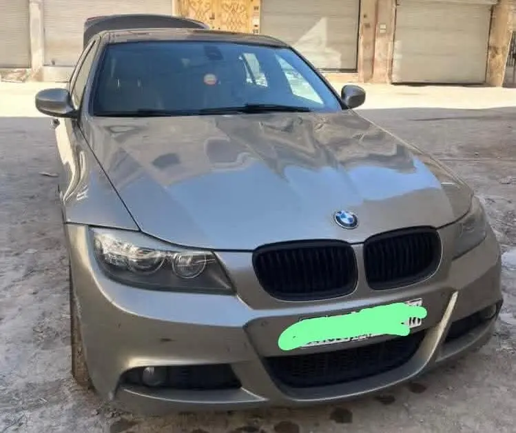 بي إم دبليو الفئة الثالثة 2010 بحالة ممتازة