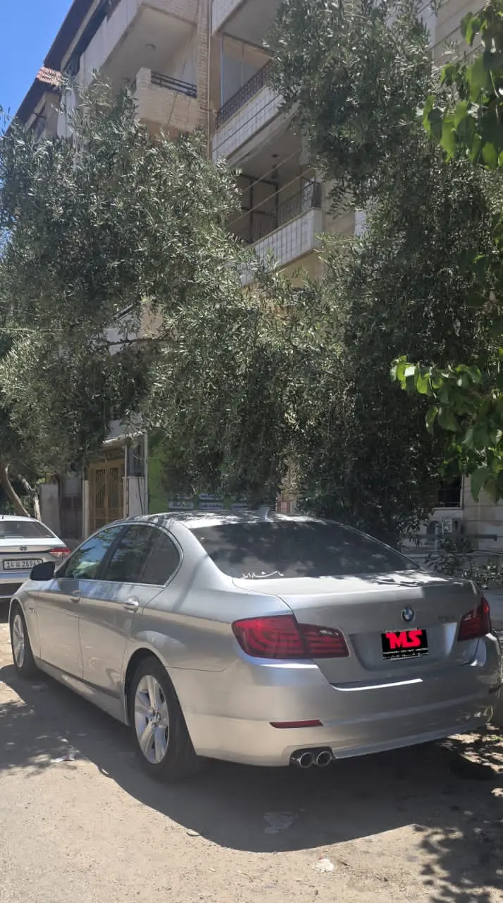 بي إم دبليو 528i 2011 بحالة جيدة - صورة 1