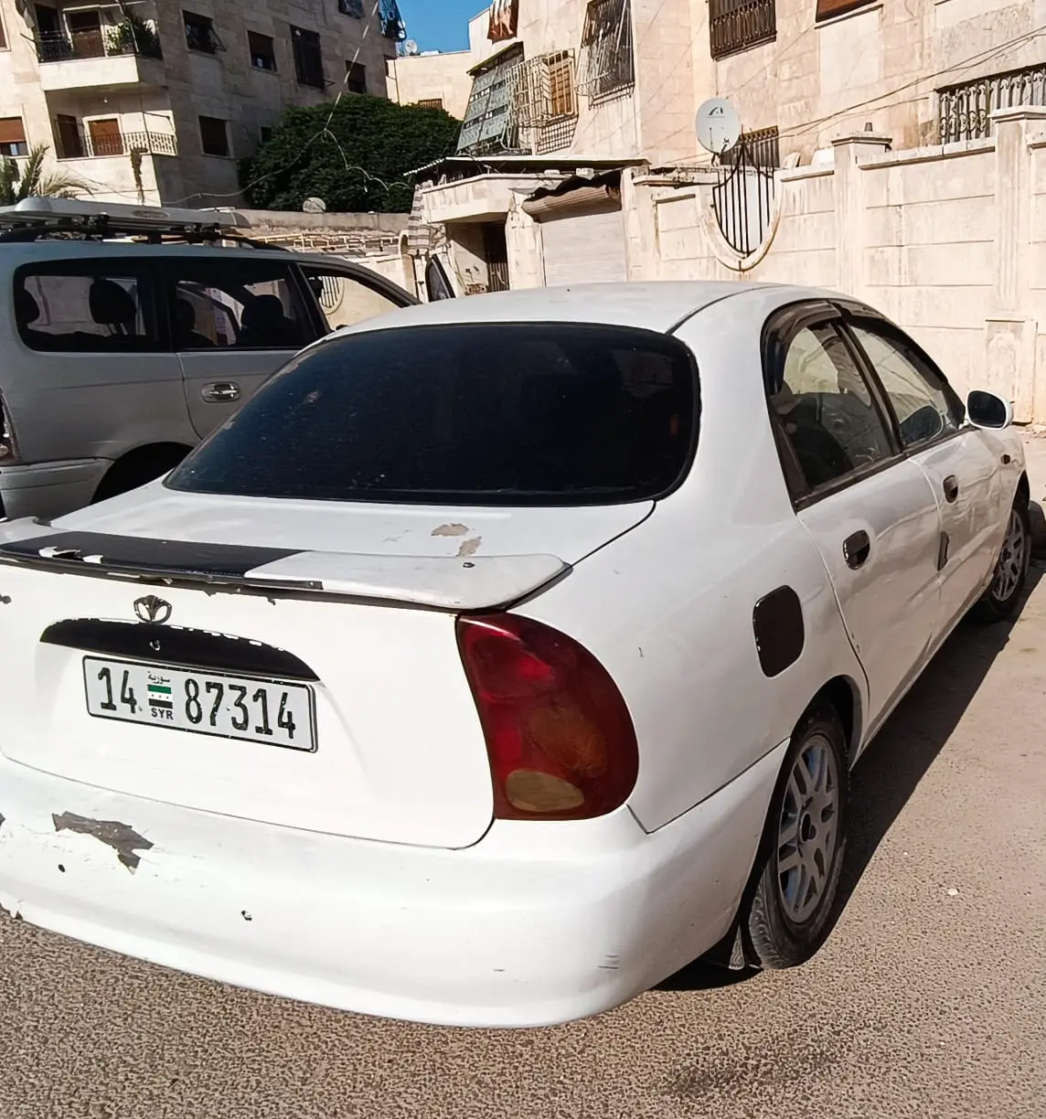 دايو لانوس 2003 اقتصادية وعملية - صورة 4