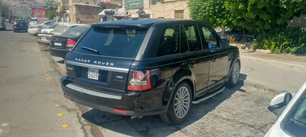 لاند روفر رنج روفر سبورت 2012 بحالة ممتازة - صورة 1