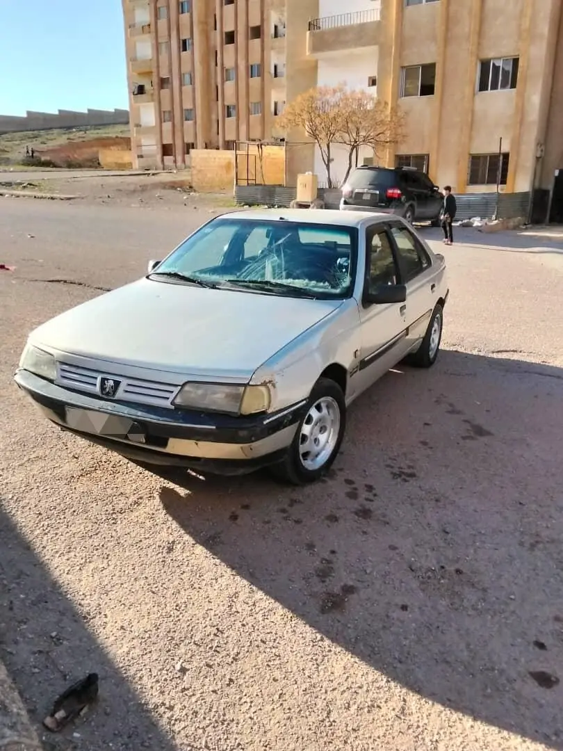 بيجو 405 روى 2006 بحالة جيدة للبيع - صورة 1