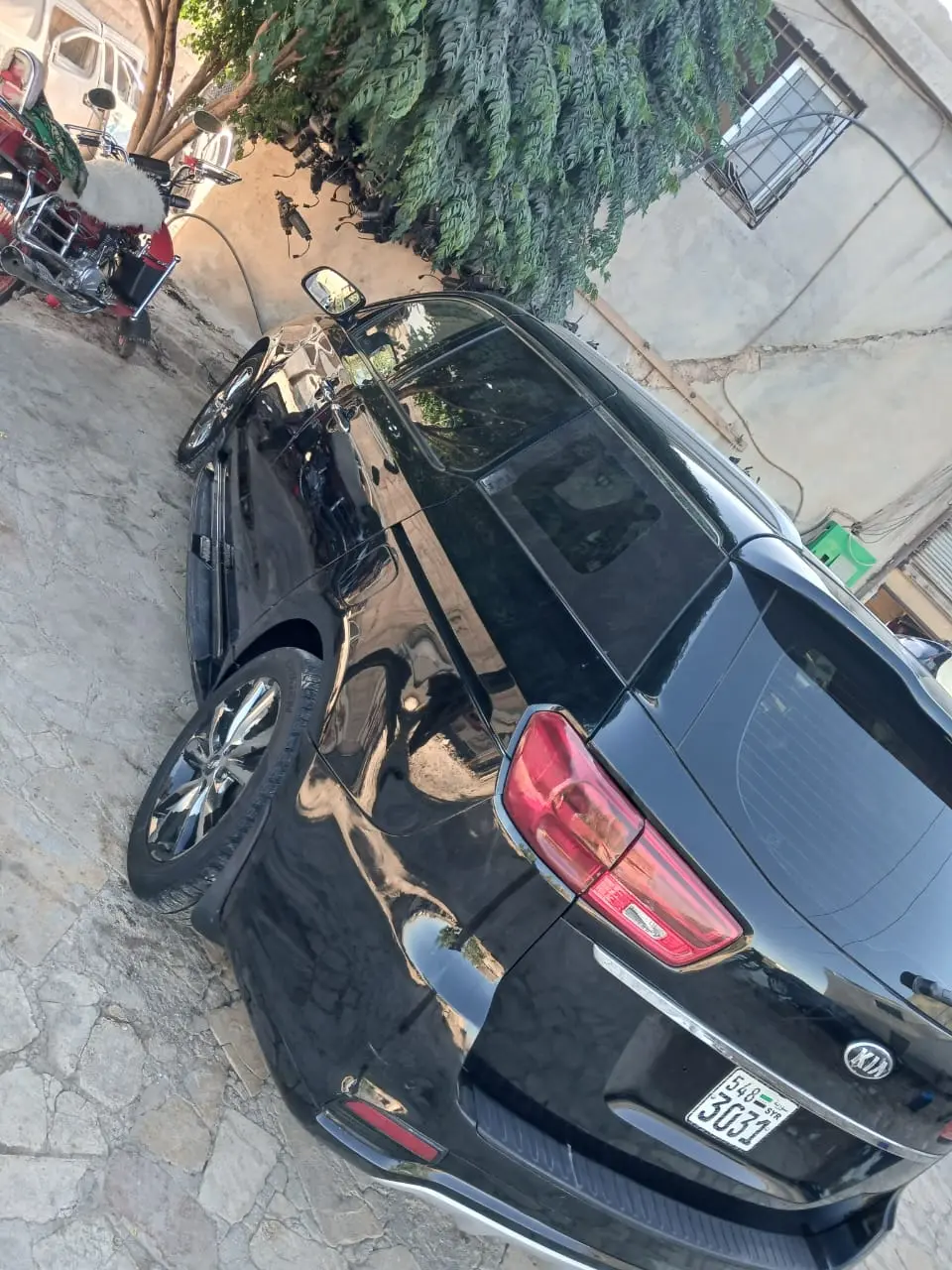 كيا كارنيفال 2019 بحالة ممتازة وعائلية - صورة 3