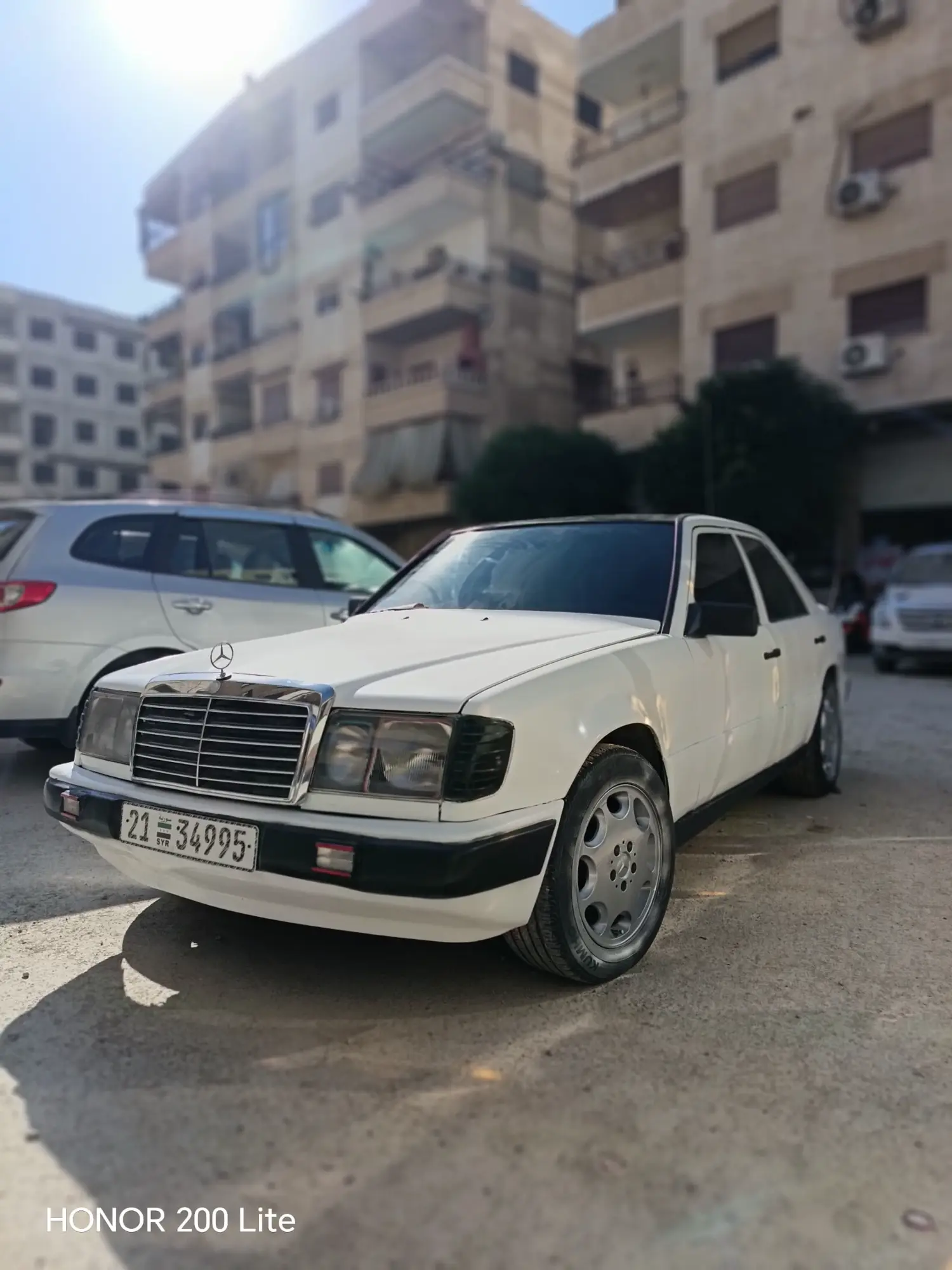 مرسيدس-بنز E-Class موديل 1991 بحالة مميزة