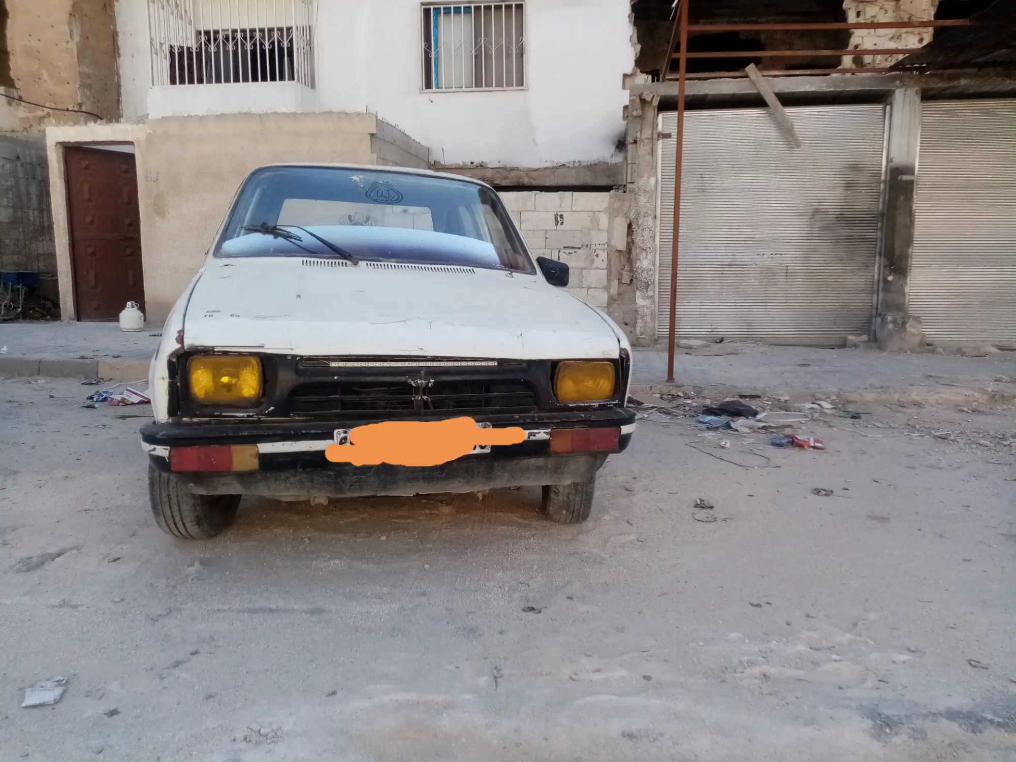 بيجو 104  موديل 1976 بحالة جيدة - صورة 2