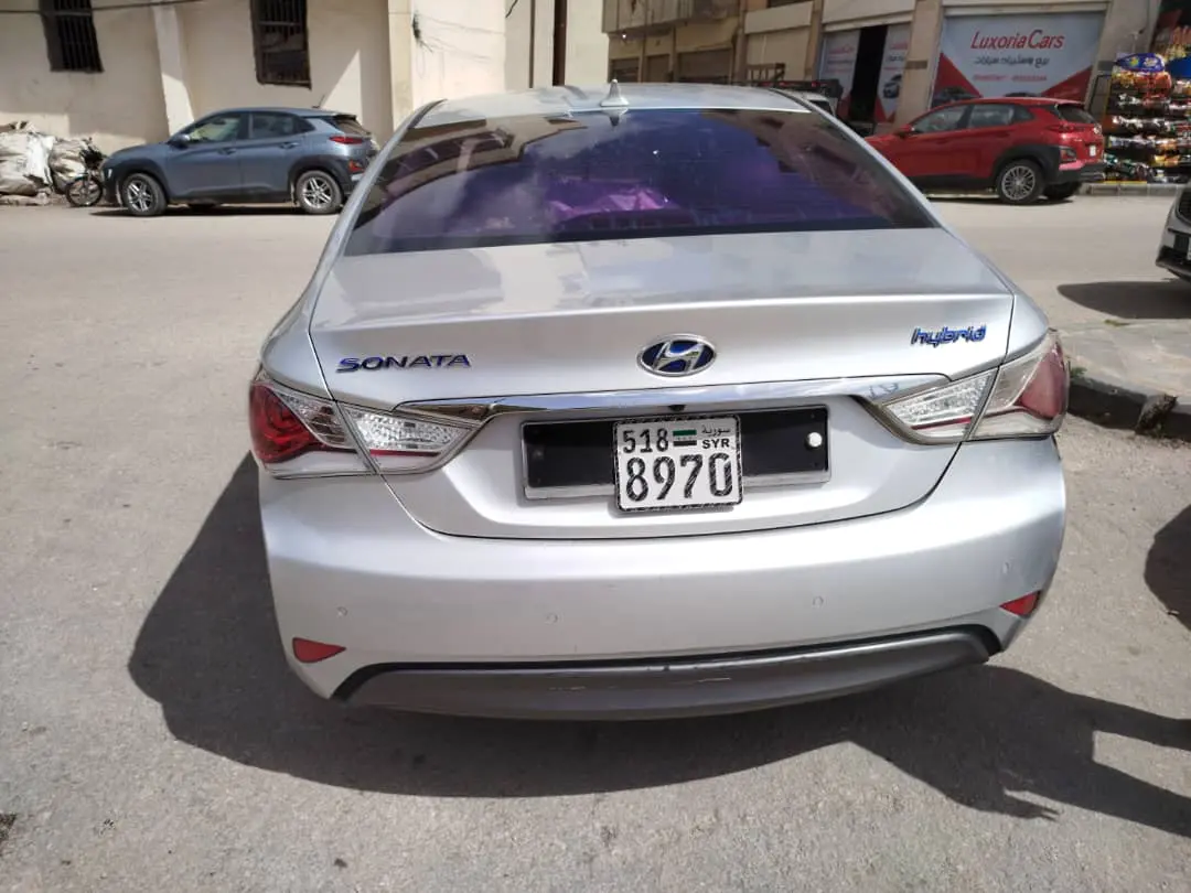 هيونداي سوناتا هايبرد 2012 بحالة ممتازة - صورة 5