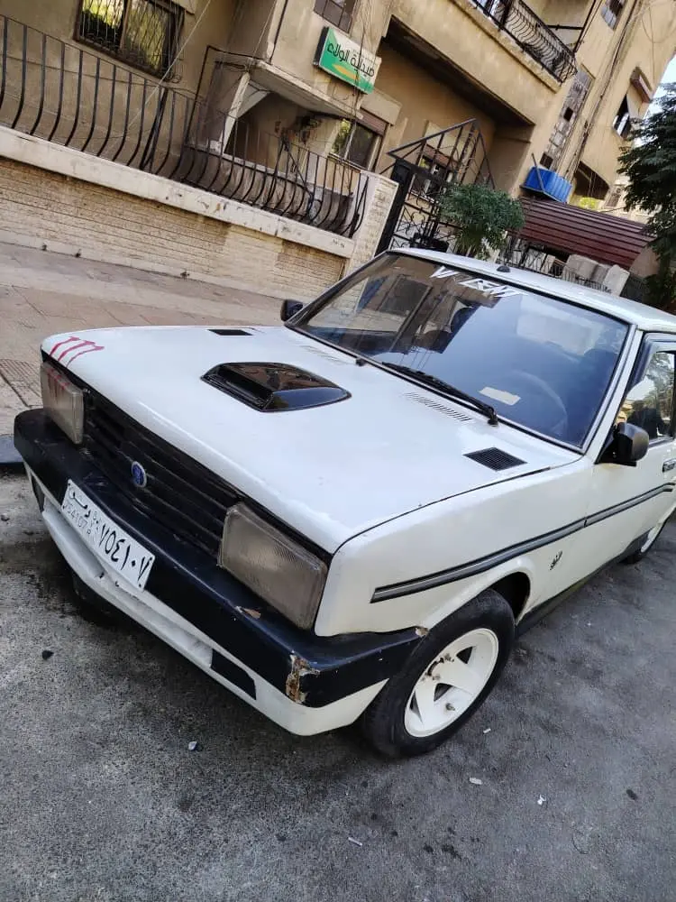 فيات كلاسيكية موديل 1976 بحالة جيدة - صورة 5
