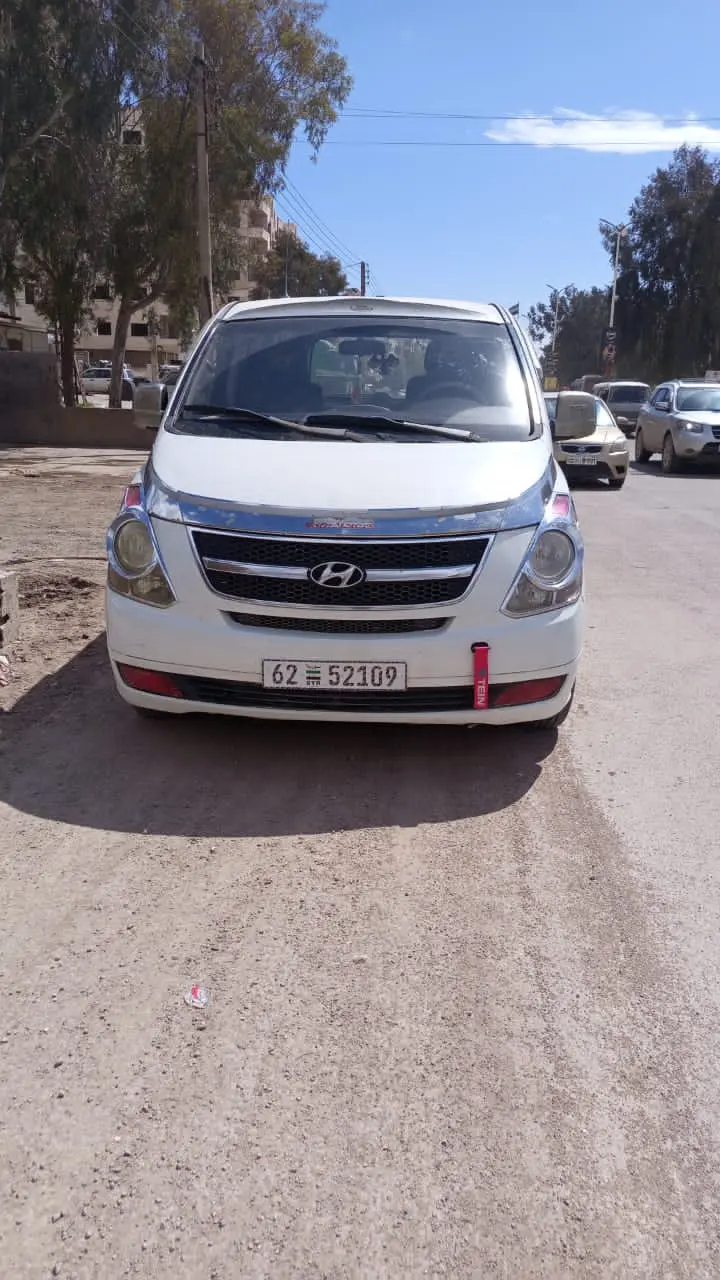 هيونداي H-1 موديل 2010 بحالة عملية ممتازة - صورة 1