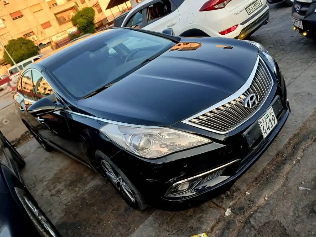 هيونداي أزيرا 2015 بحالة ممتازة